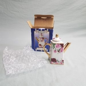 New Miniature Porcelain Teapot Red Roses w/ Gold